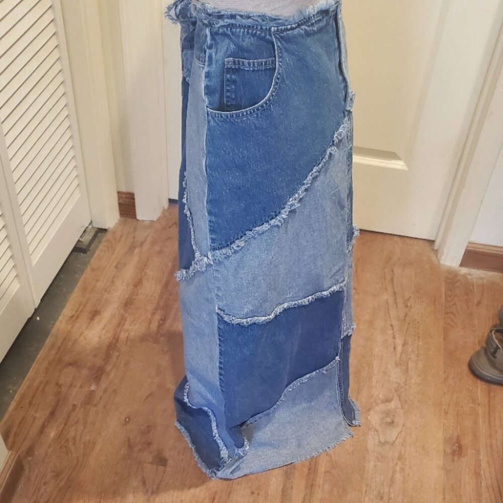 Vintage maxi patchwork denim skirt - Picture 5 of 8